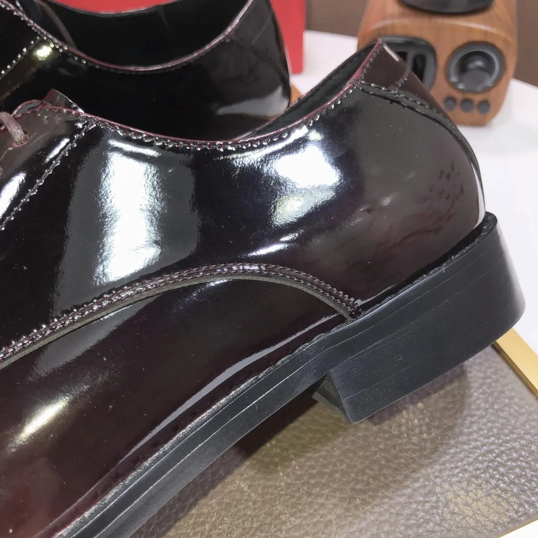 Men's shoes💰480💰[Ferragamo/Ferragamo] The latest model in the counter. Original imported high-quality cowhide with open sides + imported sheepskin lining + original luxury metal buckle + original combination outsole. Comparison without pressure. 38--45 (45 is custom-made and cannot be returned or exchanged)